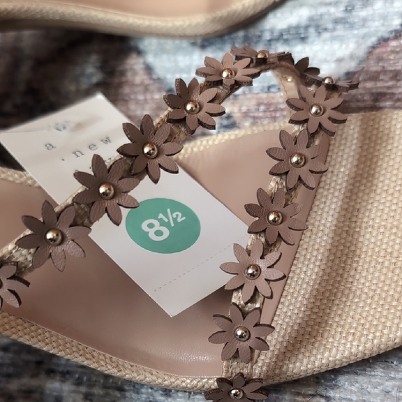 A New Day Women's Woven Tan Sandals With Flower Accented Straps - Picture 5 of 8
